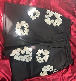 Denim Tears Cotton Wreath Shorts medium