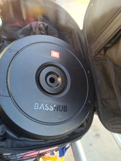 Jbl basshub bad ass