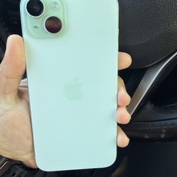 iPhone 15 Plus Green Unblocked 