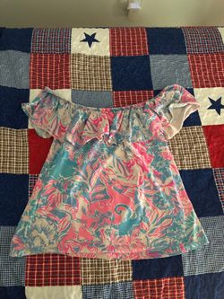 Lilly Pulitzer “off the shoulder” summer top (L)