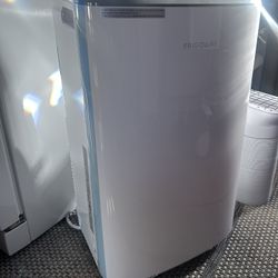 Frigidaire Air Conditioner, Portable 