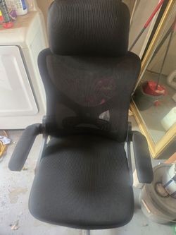Black Computer chair.