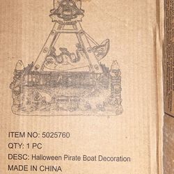 Halloween boat decoration 