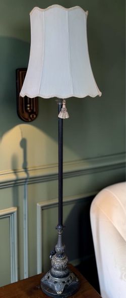 Beautiful Vintage Pole Lamp - 68” Height