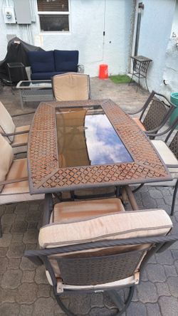 Martha Stewart living table and chairs