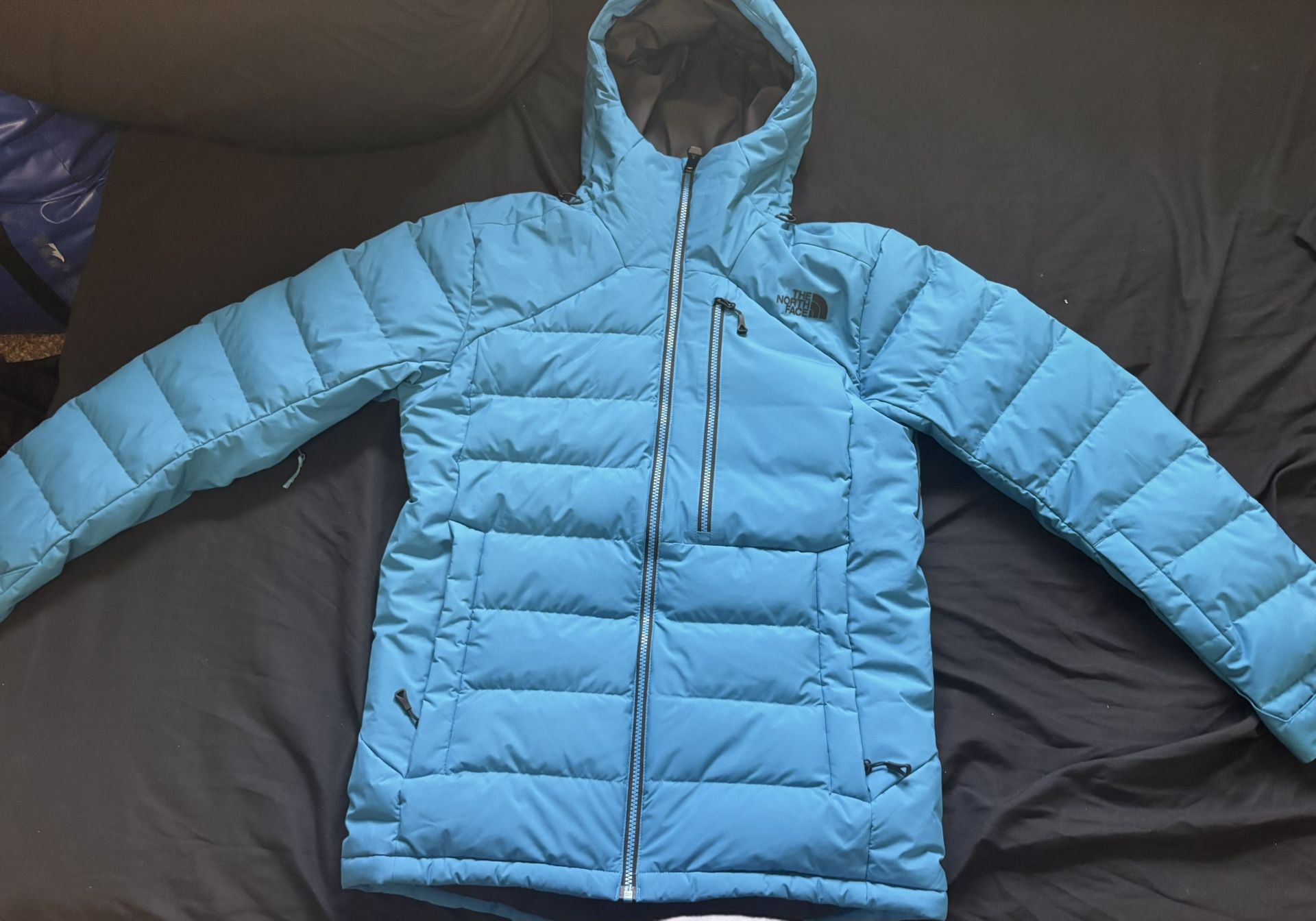 The North Face Men’s Blue Puffer Jacket – Size Small
