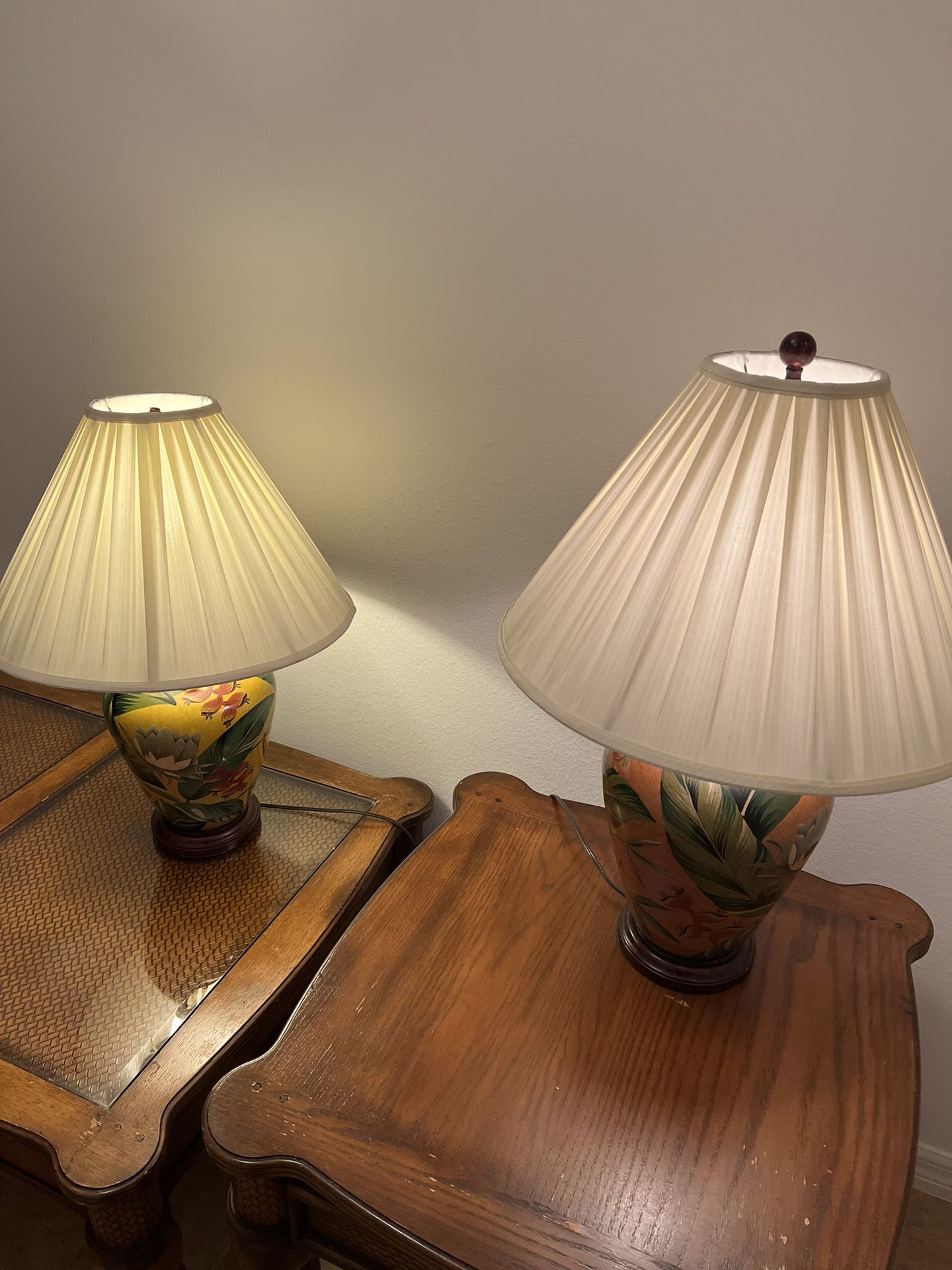 Vintage 90s  2 Table Lamps
