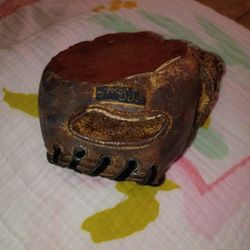 Vintage Glove