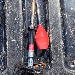 Vintage desoldering iron with an integrated vacuum bulb