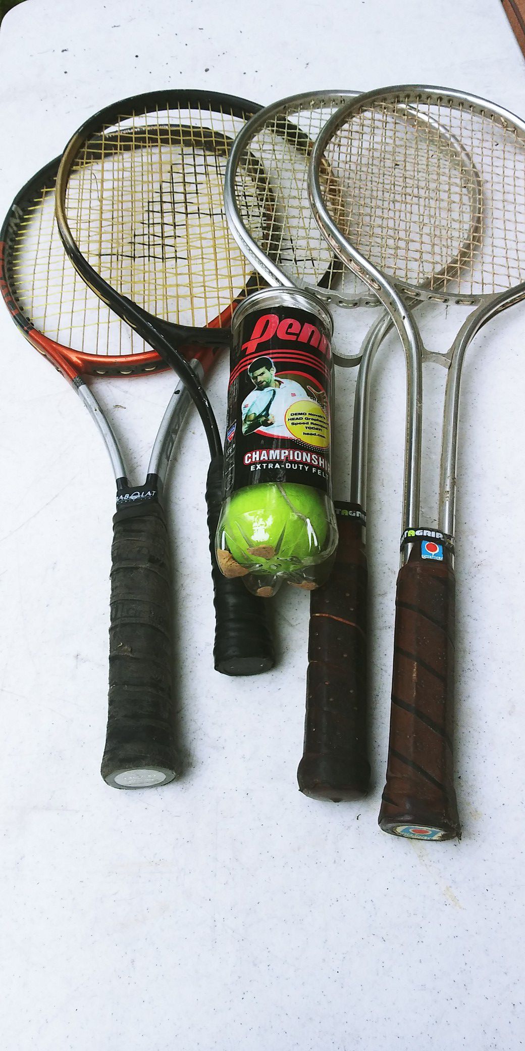 4 Tennis Racquets Rackets 1 Titanium plus Balls