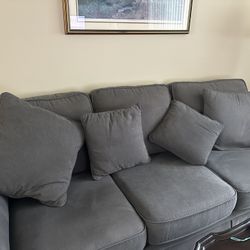 Bob’s Grey Couch - Great Condition!