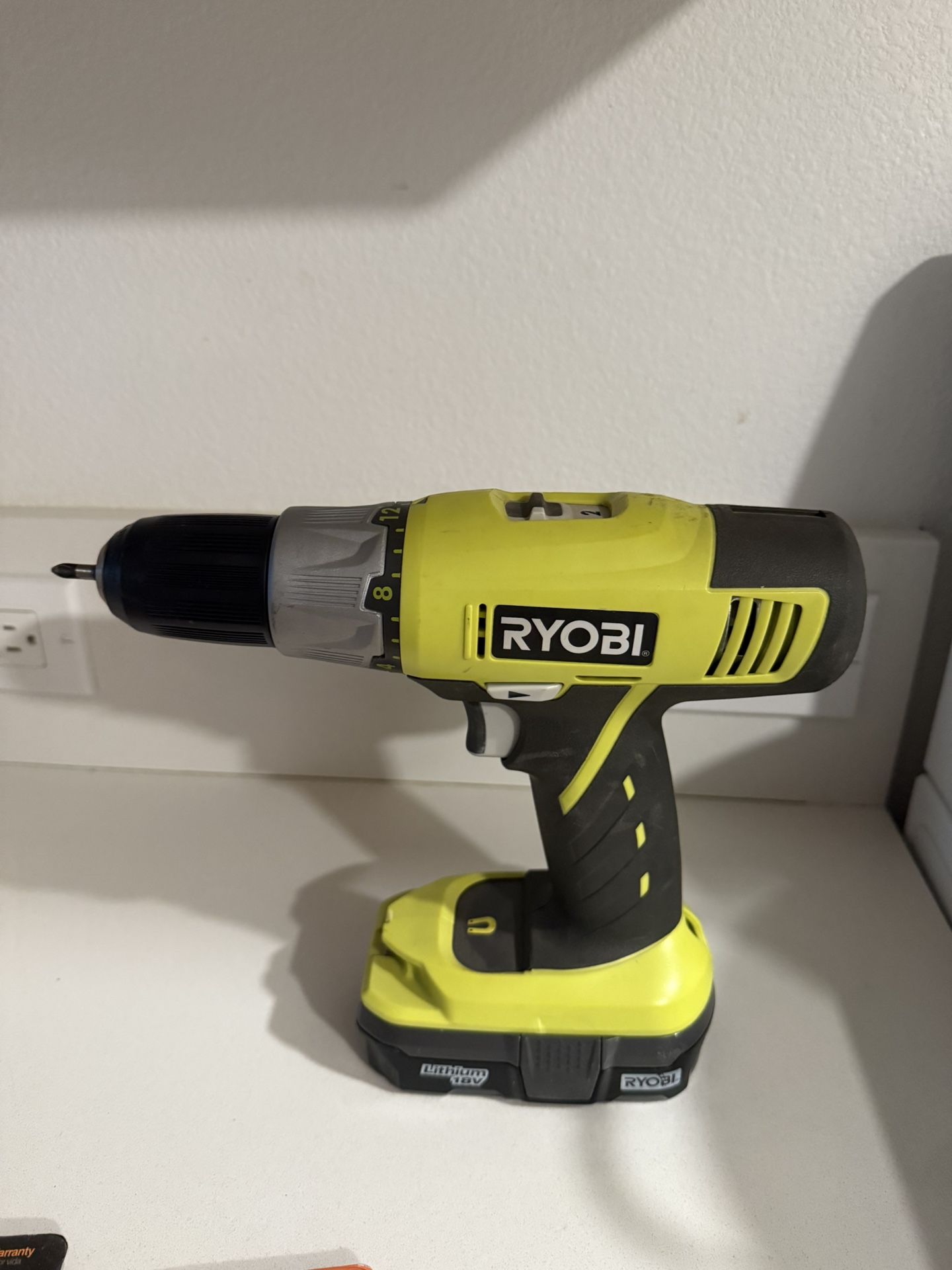 Power drill 