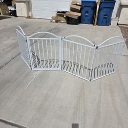 33" 4 panel free standing dog gate