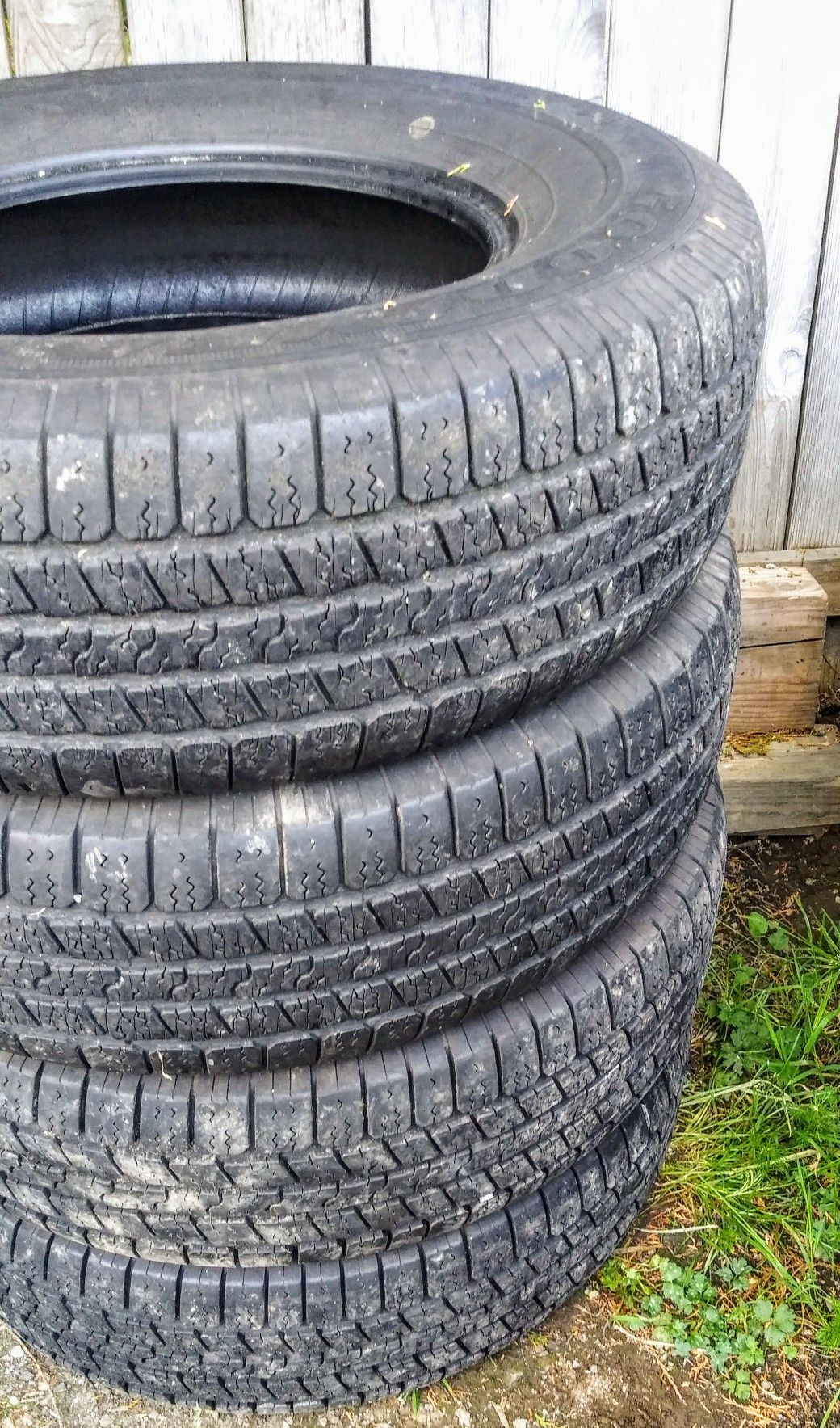 WRANGLER SR-A GOODYEAR TIRES 265/70/R17