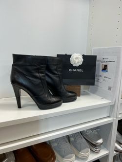 Authentic Chanel heeled ankle boots size 39 fit a size 8