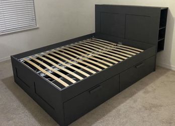 Full size platform Bed with 4 deep drawers and cubbies on each side