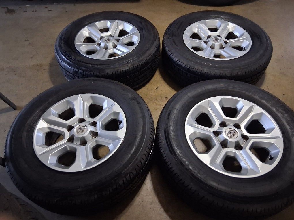 17"Rines y Llantas Toyota Tacoma 4Runner Tundra