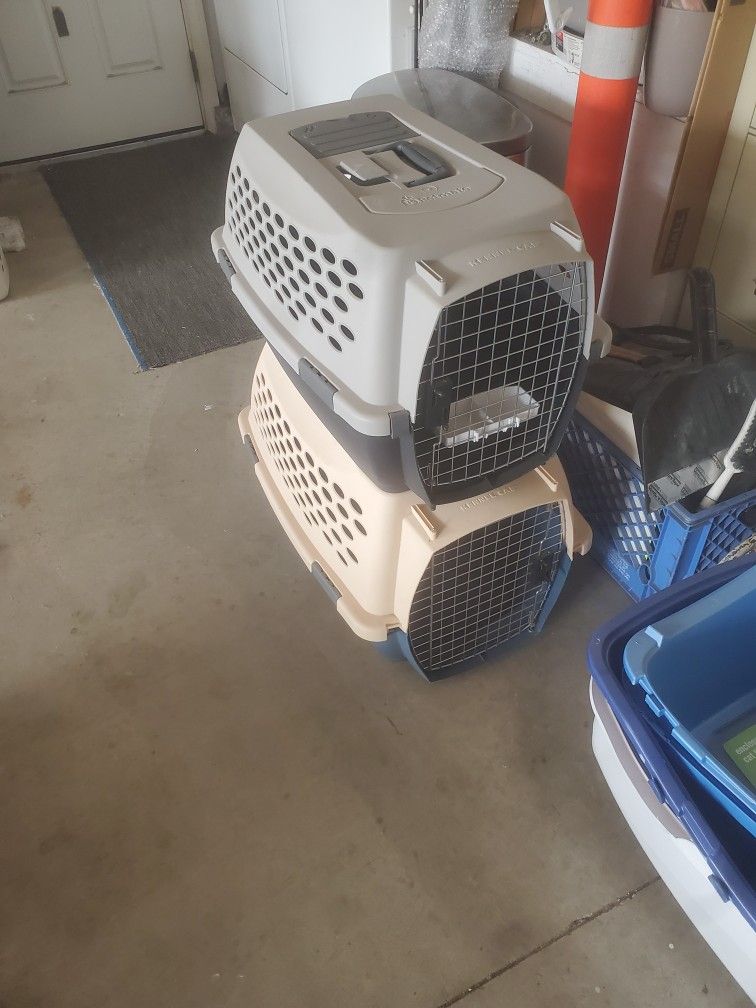 2 Small/Med Pet Carriers by Kennel Cab