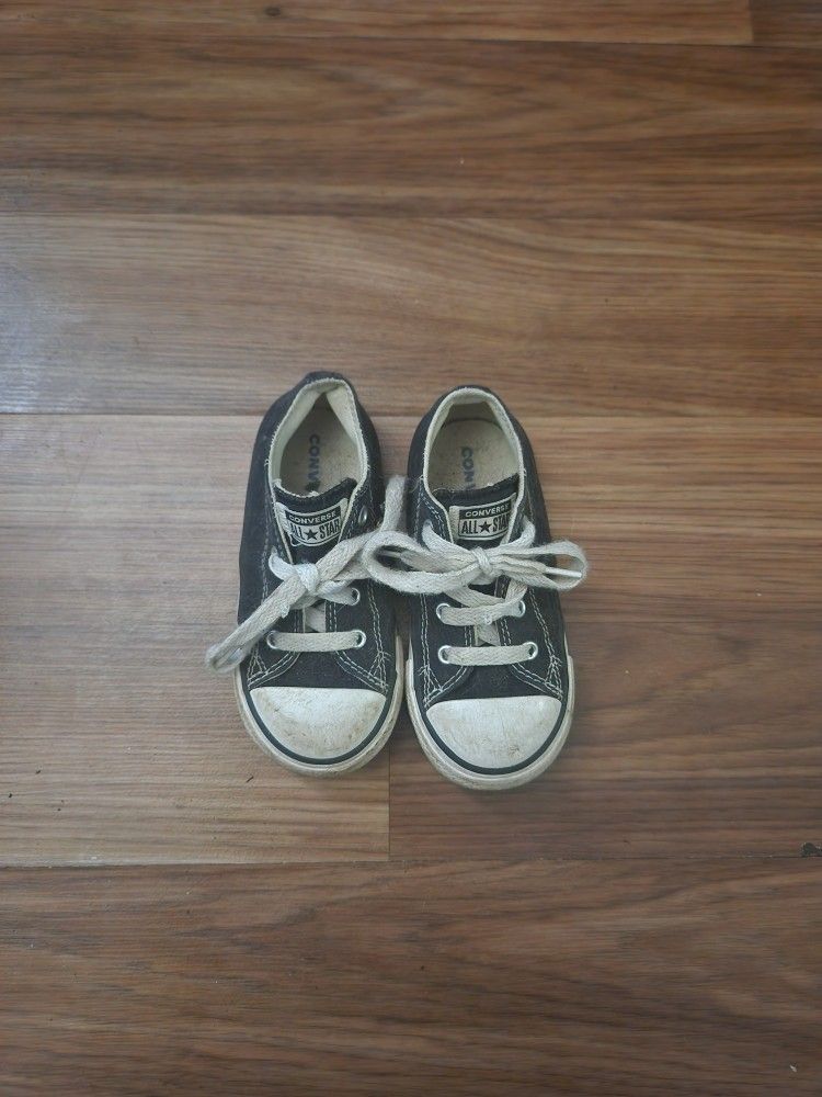 Trainers- Converse
