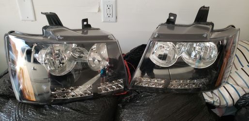 2007 Tahoe Head lights