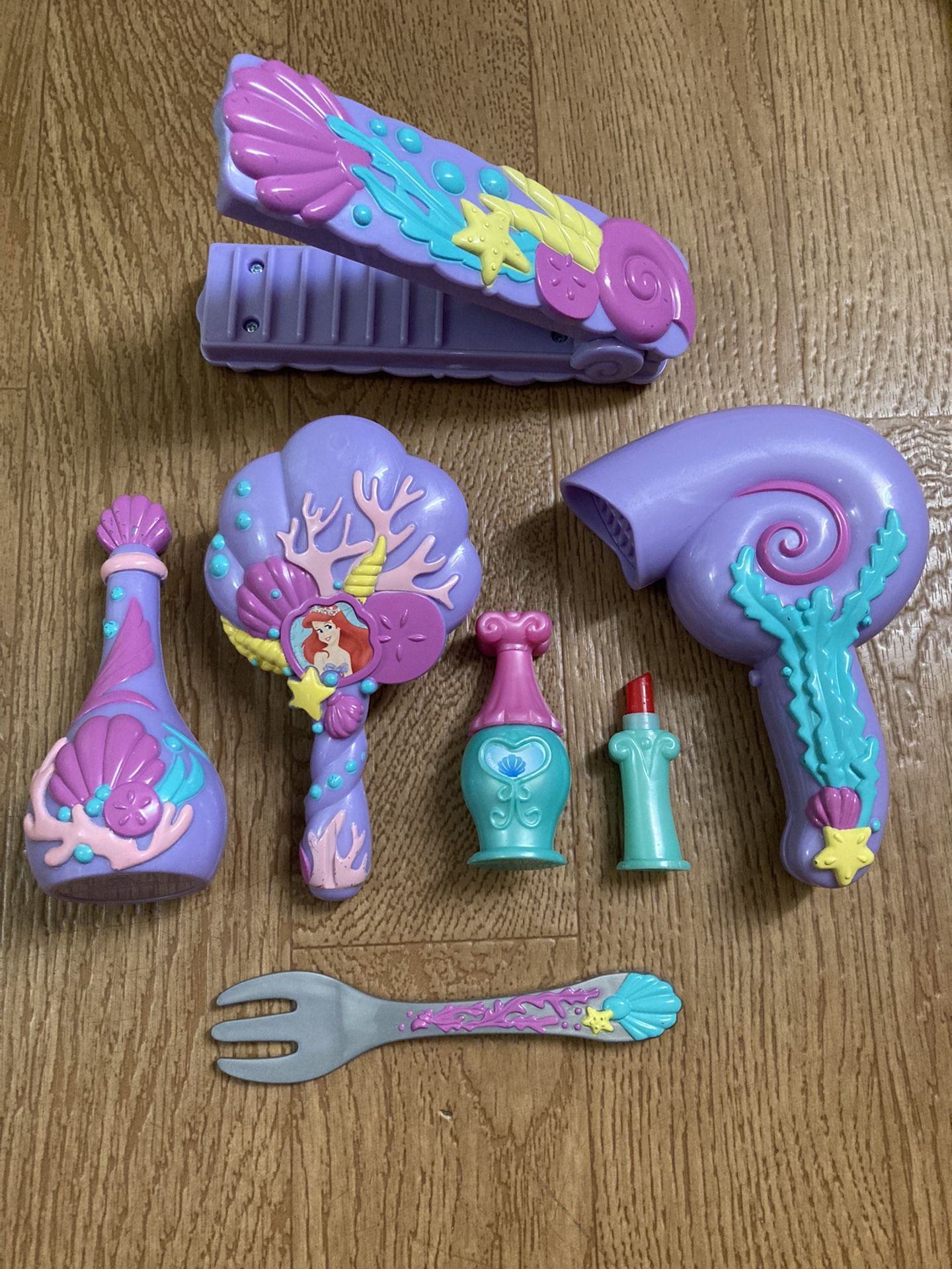 Rare Vintage Disney Parks Little Mermaid Princess Ariel Vanity Set