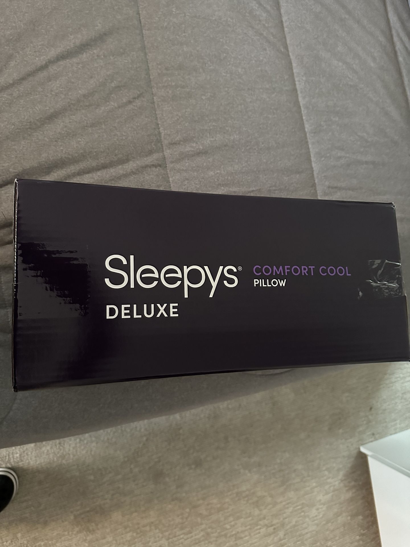 Brand New Sleepy Comfort Cool Deluxe Firm Queen Pillow