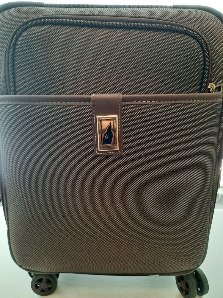 London Fog Carry On and Overnight Bags