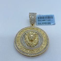Diamond Gold Pendant Lion 10K