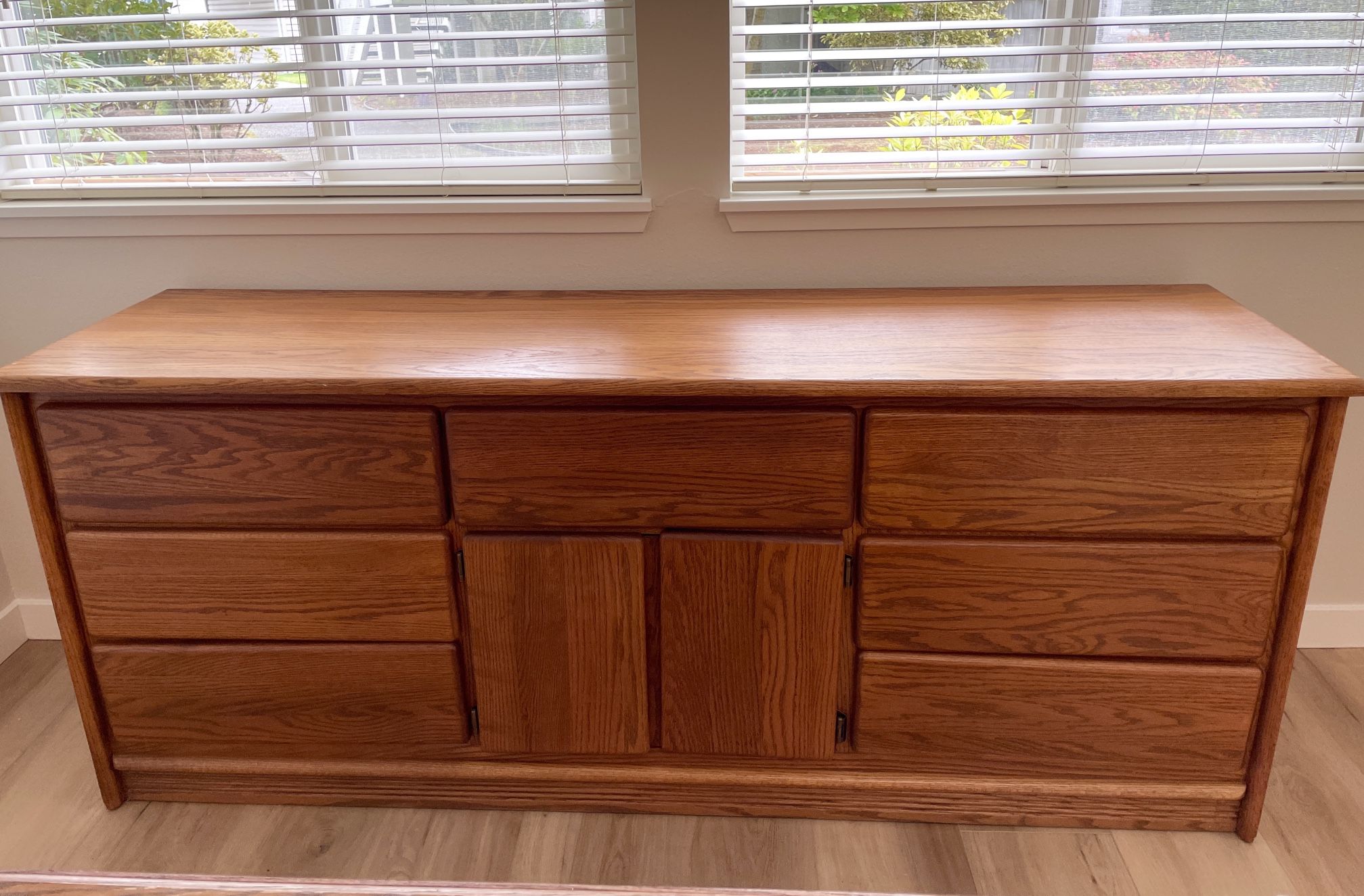 Solid Wood Dresser/sideboard In Very Good Condition