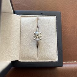 Engagement Ring 1.5 Carat Gia Certificate