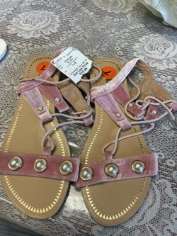 New Sandles Size 7