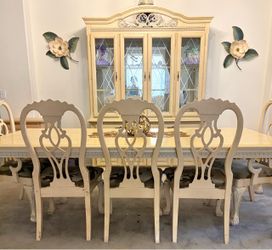 French Provincial Dining Set with China Cabinet