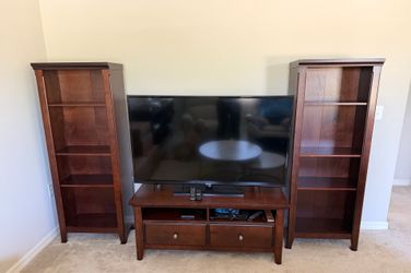 Entertainment Center/Matching TV Stand & Bookshelves