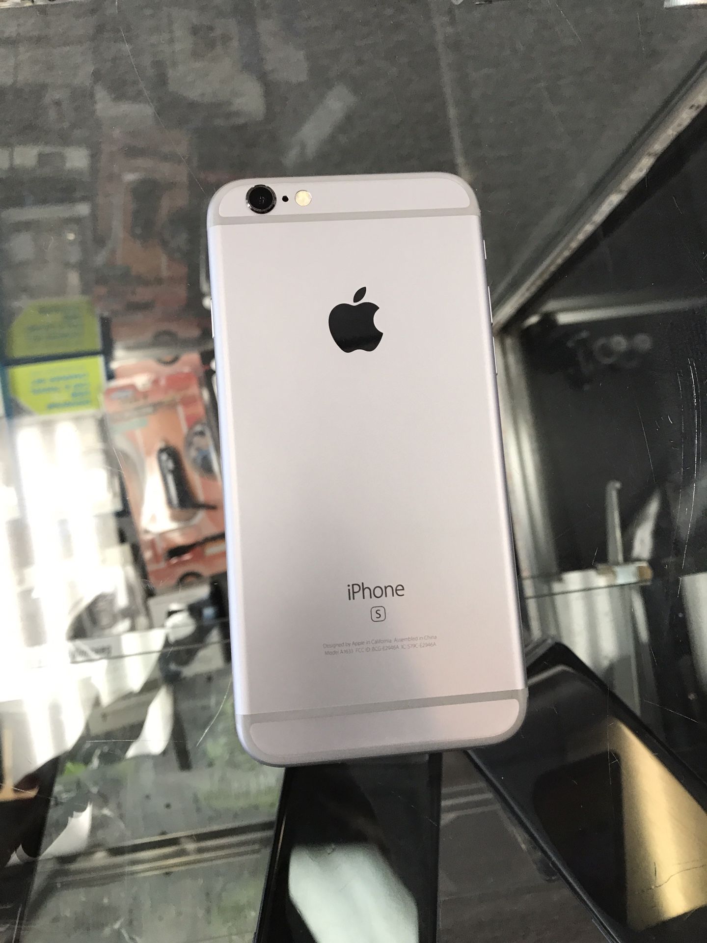iPhone 6s 32GB Unlocked Excellent