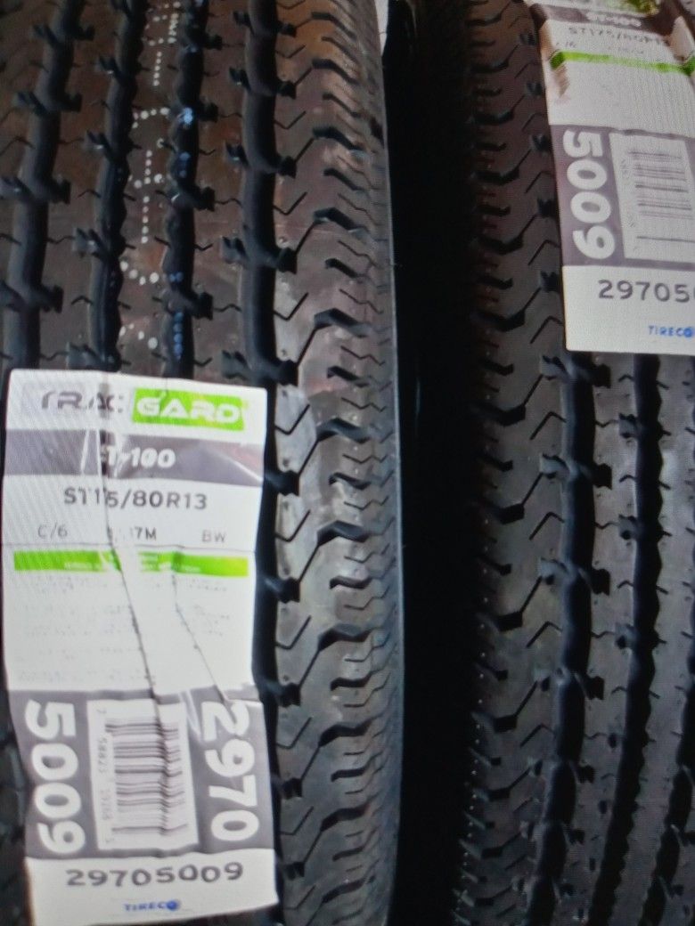 175/80/13 Traila SON NUEVAS