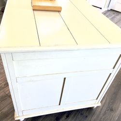 Quilting/SEWING DESK/ FOR SALE HUGE STORAGE $1300 OBO