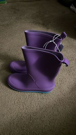 Cat And Jack Rain boots Size 6