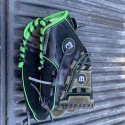 Youth Baseball Gear 
