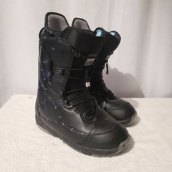 Burton Snowboard Boots Women's Size 7 (Fits more Like A 6.5)