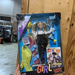 Vintage Tori Generation Girl Barbie