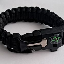 Paracord Survival Bracelet 