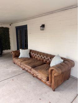 Vintage Brown Leather Chesterfield Sofa – Distressed / Patina Look