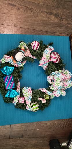 Holiday wreath