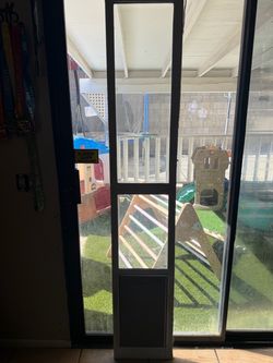 PetSafe Large Dog Sliding Glass Door Insert – missing replacable flap