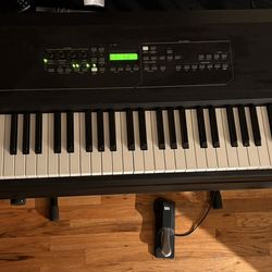 Yamaha KX8 88-Key MIDI Controller Keyboard (Missing Knob Caps)