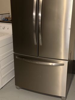 Gently Used Frigidaire Refrigerator For Sale
