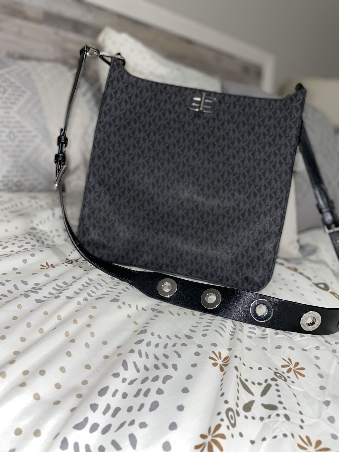 Michael Kors Black Logo Messenger bag