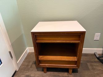 Free Nightstand