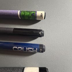 Awesome pool table with cues