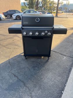 Bbq grill spire with side burner